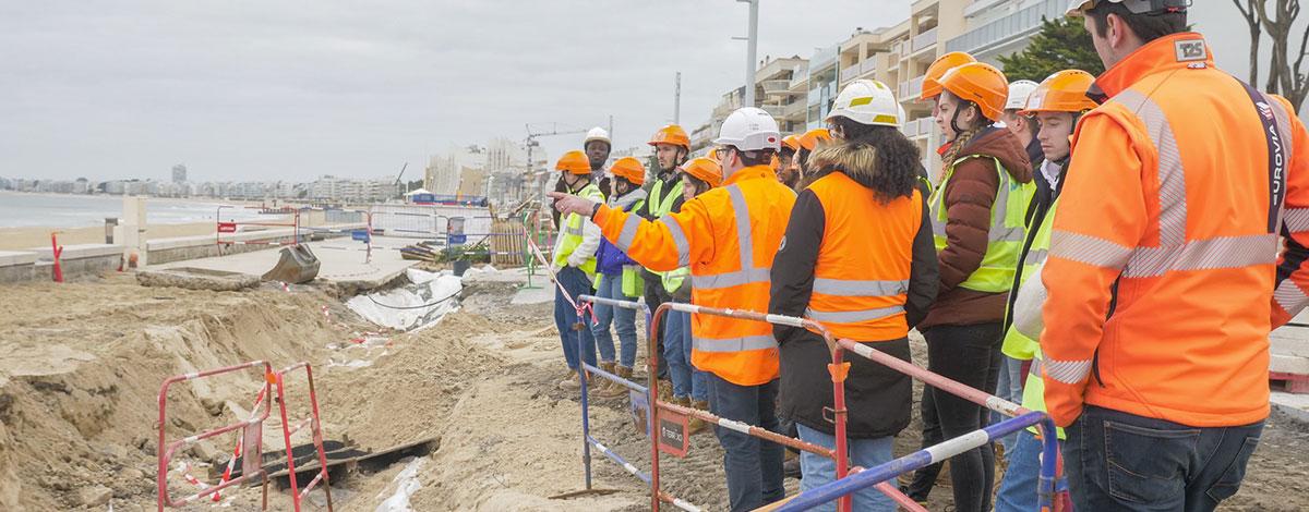 Des étudiants de Polytech à la découverte du chantier du Front de mer