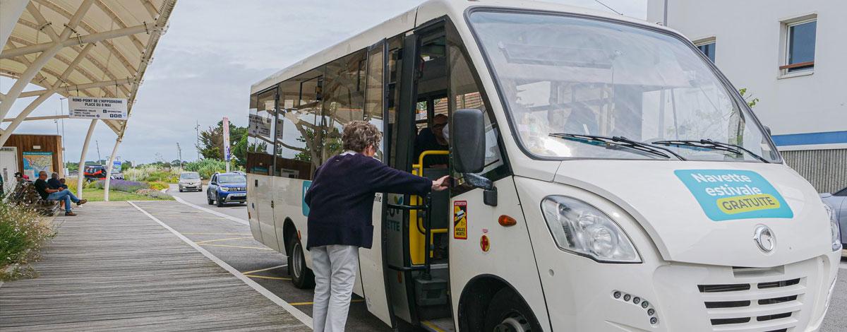 Cet été, dites adieu à votre voiture et bonjour aux navettes gratuites !