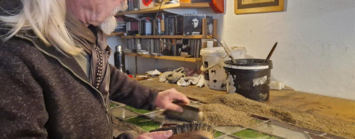 Dans les coulisses de l'atelier de vitrail